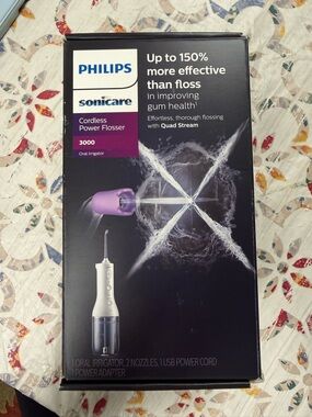 Philips Sonicare Power Flosser 3000 in Purple and White